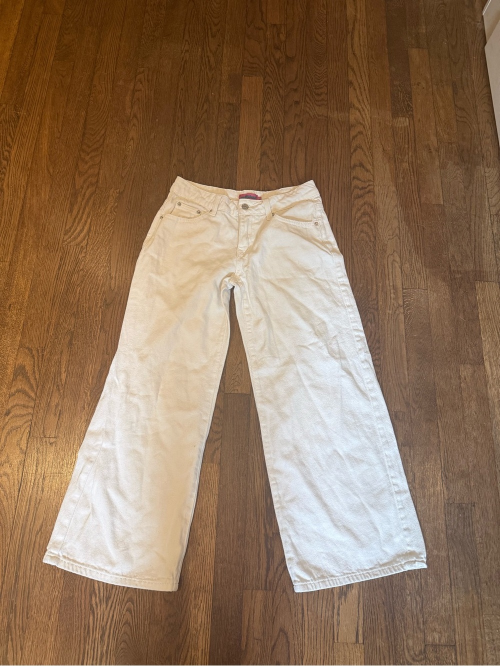 Edikted Wide-Leg Cream Jeans